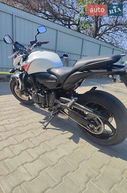 Мотоцикл Без обтекателей (Naked bike) Honda CB 600F Hornet 2009 в 