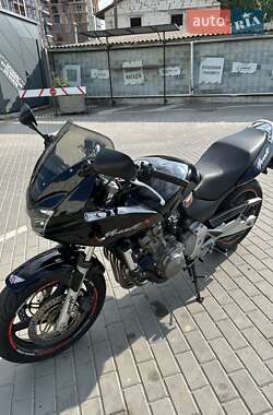 Мотоцикл Без обтекателей (Naked bike) Honda CB 600F Hornet 2002 в 