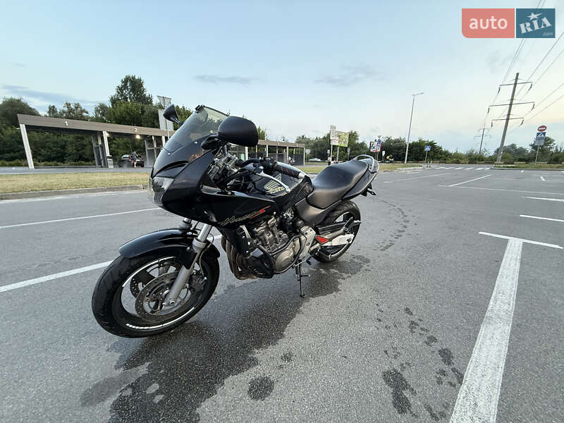 Honda CB 600F Hornet 2001