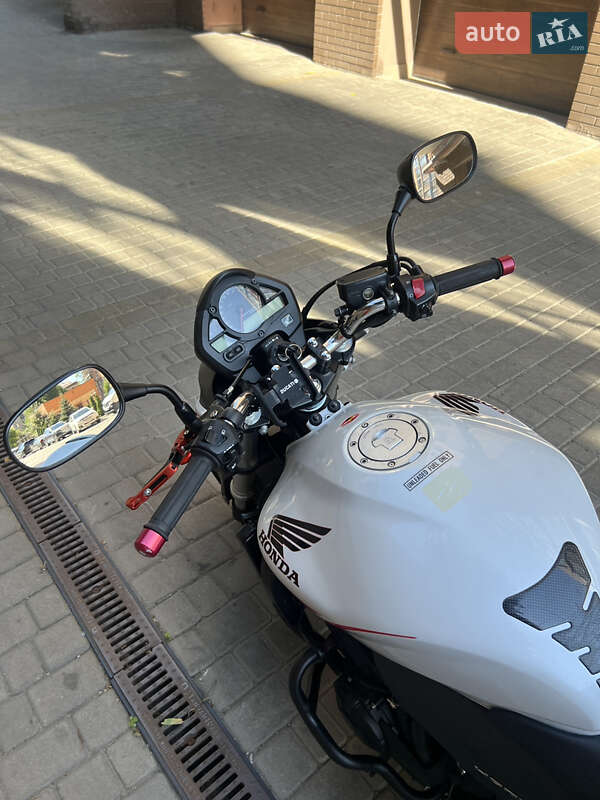 Спортбайк Honda CB 600F Hornet 2008 в Днепре фото 13 Спортбайк Honda CB 600F Hornet 2008 в Днепре
