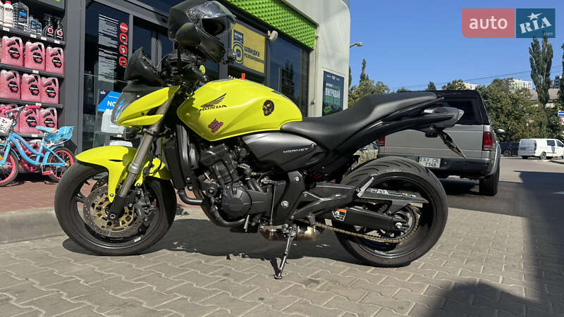 Спортбайк Honda CB 600F Hornet 2009 в Киеве