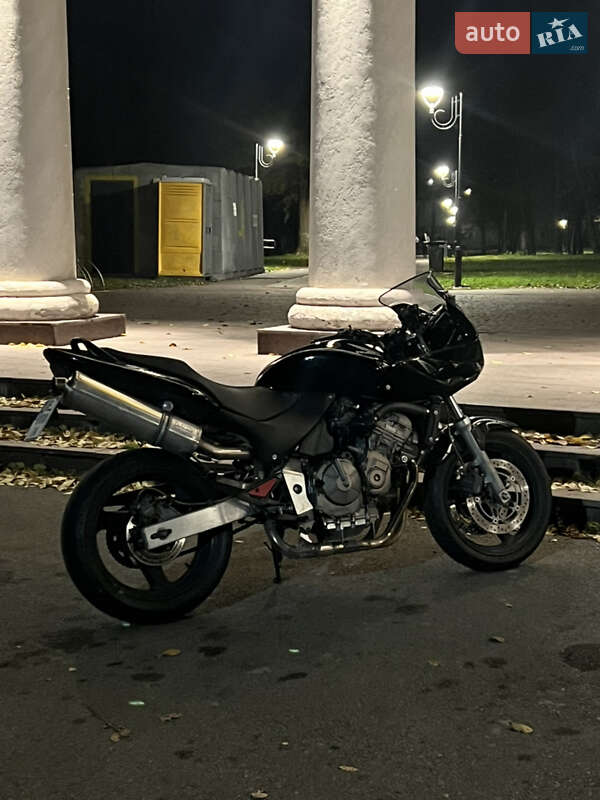 Мотоцикл Спорт-туризм Honda CB 600F Hornet 2000 в Кривом Роге фото 8 Мотоцикл Спорт-туризм Honda CB 600F Hornet 2000 в Кривом Роге