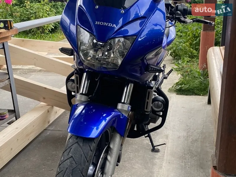 Honda CB 600F Hornet 2001