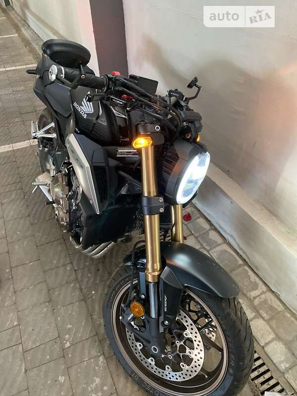 Мотоцикл Без обтекателей (Naked bike) Honda CB 650F 2019 в Львове