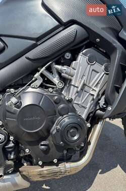 Мотоцикл Спорт-туризм Honda CB 650F 2014 в 