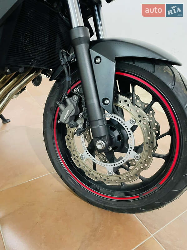 Мотоцикл Без обтекателей (Naked bike) Honda CB 650F 2014 в Киеве