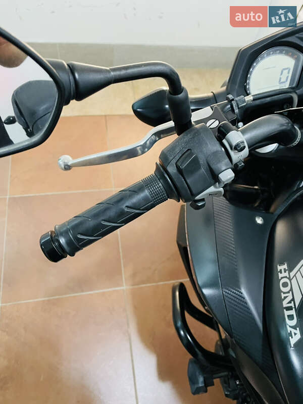 Мотоцикл Без обтекателей (Naked bike) Honda CB 650F 2014 в Киеве