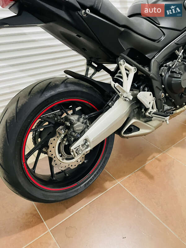 Мотоцикл Без обтекателей (Naked bike) Honda CB 650F 2014 в Киеве