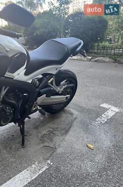 Мотоцикл Без обтекателей (Naked bike) Honda CB 650F 2015 в 