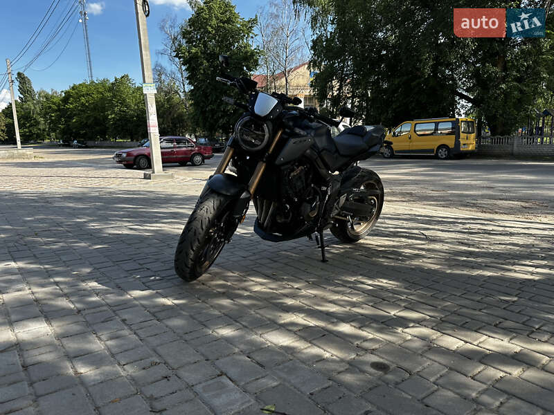 Мотоцикл Без обтікачів (Naked bike) Honda CB 650R 2023 в Бершаді