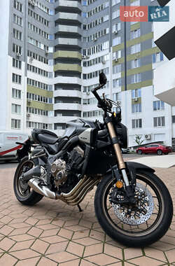 Мотоцикл Без обтекателей (Naked bike) Honda CB 650R 2024 в 