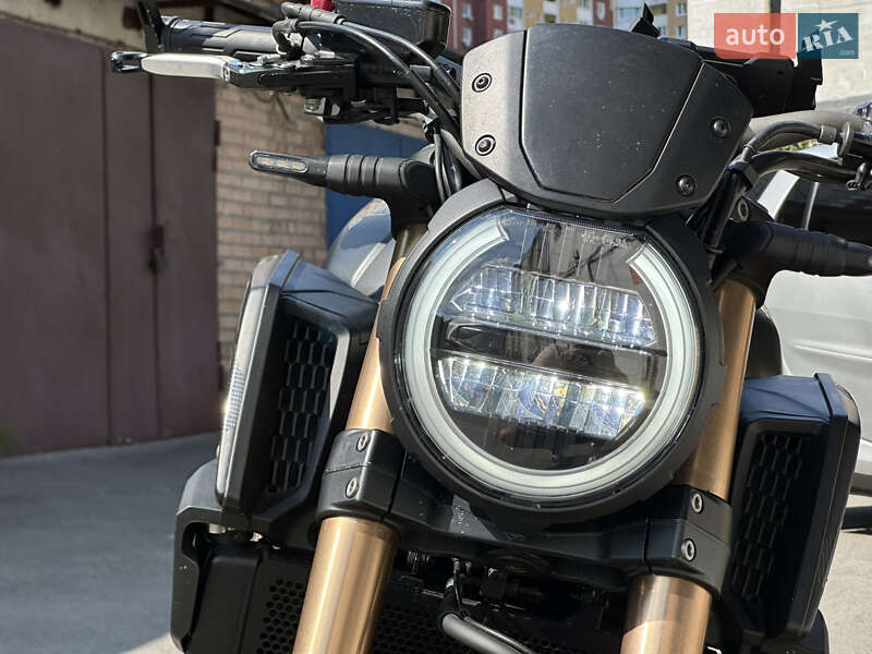 Мотоцикл Без обтекателей (Naked bike) Honda CB 650R 2020 в Киеве