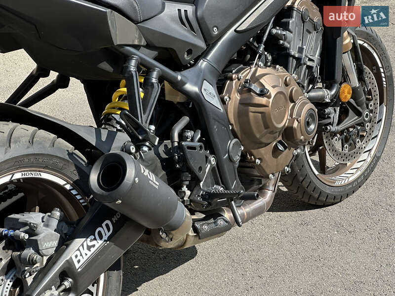 Мотоцикл Без обтекателей (Naked bike) Honda CB 650R 2020 в Киеве