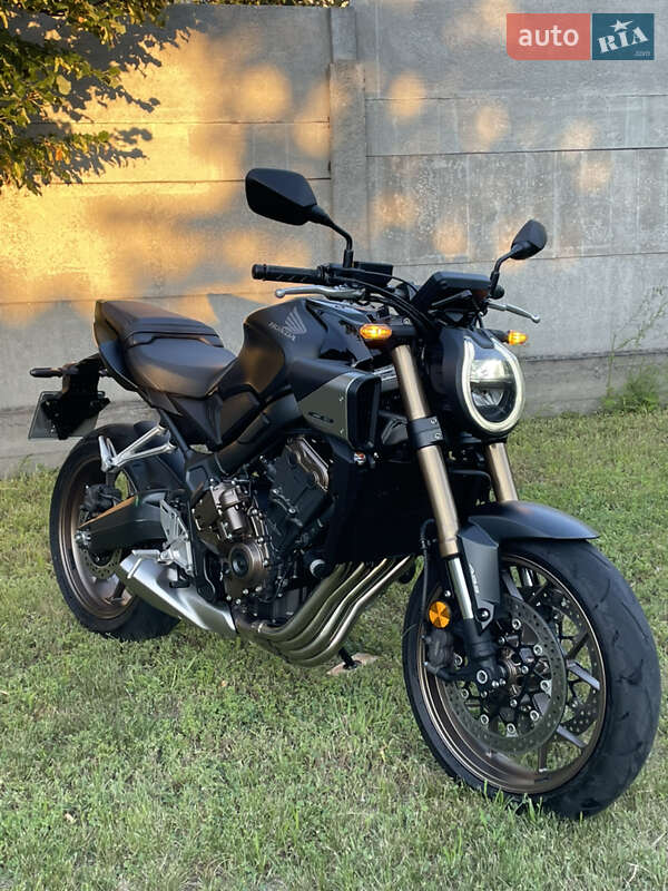 Honda CB 650R 2024