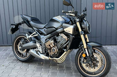 Мотоцикл Без обтекателей (Naked bike) Honda CB 650R 2024 в 