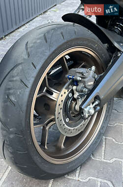Мотоцикл Без обтекателей (Naked bike) Honda CB 650R 2024 в 
