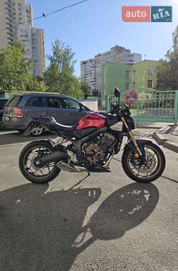 Мотоцикл Без обтекателей (Naked bike) Honda CB 650R 2024 в Киеве