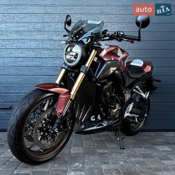 Мотоцикл Без обтекателей (Naked bike) Honda CB 650R 2023 в Белой Церкви фото 3 Мотоцикл Без обтекателей (Naked bike) Honda CB 650R 2023 в Белой Церкви