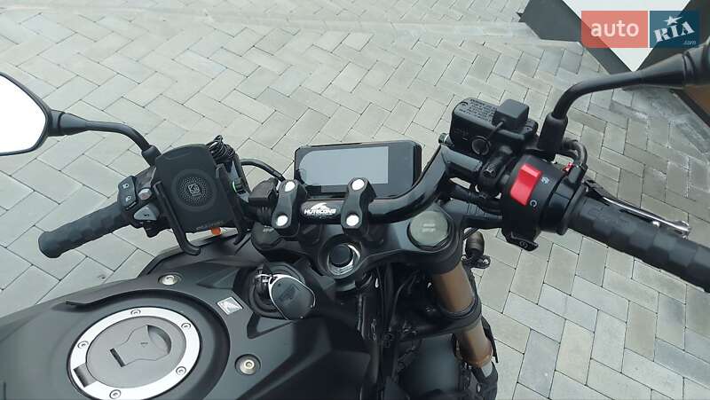Мотоцикл Без обтекателей (Naked bike) Honda CB 650R 2021 в Виннице фото 10 Мотоцикл Без обтекателей (Naked bike) Honda CB 650R 2021 в Виннице