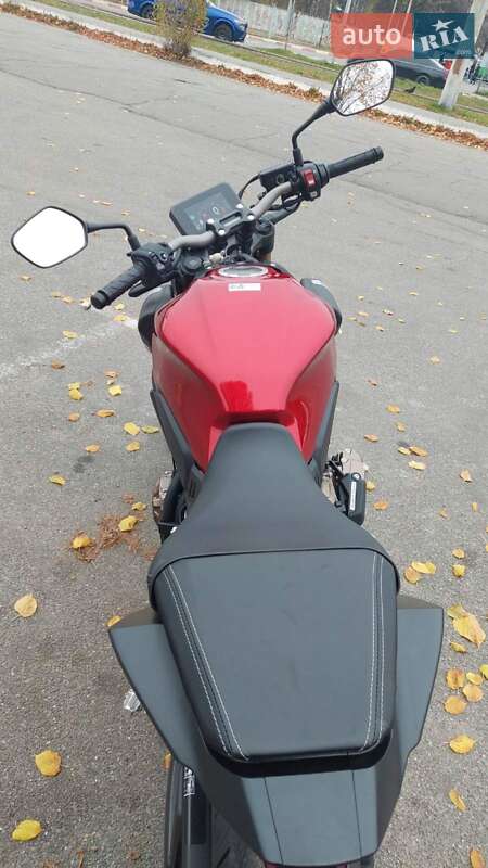 Мотоцикл Без обтікачів (Naked bike) Honda CB 650R 2025 в Вінниці фото 18 Мотоцикл Без обтікачів (Naked bike) Honda CB 650R 2025 в Вінниці