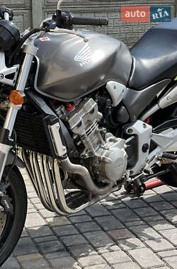 Мотоцикл Без обтекателей (Naked bike) Honda CB 900F Hornet 2003 в 