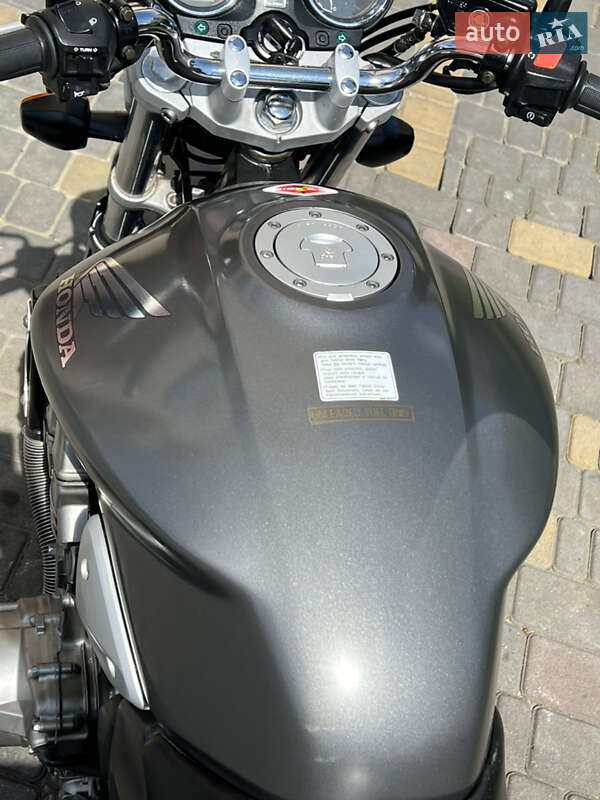 Мотоцикл Без обтекателей (Naked bike) Honda CB 900F Hornet 2003 в Буске фото 12 Мотоцикл Без обтекателей (Naked bike) Honda CB 900F Hornet 2003 в Буске