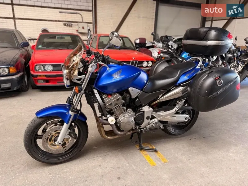 Honda CB 900F Hornet 2004