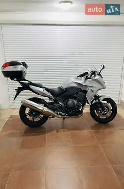 Мотоцикл Спорт-туризм Honda CBF 1000 2011 в 