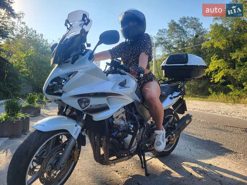 Мотоцикл Классик Honda CBF 1000 2009 в Киеве