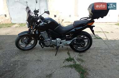 Мотоцикл Классік Honda CBF 500 2004 в Чернівцях