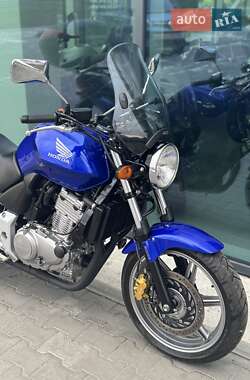Мотоцикл Без обтекателей (Naked bike) Honda CBF 500 2005 в 