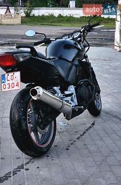 Мотоцикл Без обтекателей (Naked bike) Honda CBF 500 2004 в 