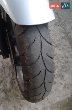 Мотоцикл Без обтекателей (Naked bike) Honda CBF 500 2004 в 