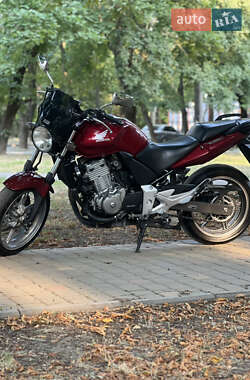 Мотоцикл Многоцелевой (All-round) Honda CBF 500 2007 в 