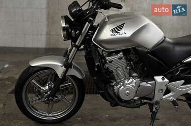 Мотоцикл Без обтікачів (Naked bike) Honda CBF 500 2004 в 