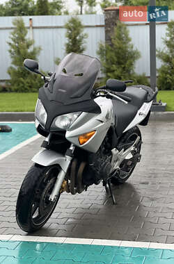 Мотоцикл Классік Honda CBF 600 2005 в 