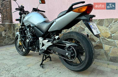 Мотоцикл Без обтекателей (Naked bike) Honda CBF 600 2004 в 