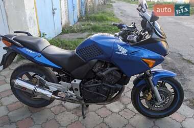 Мотоцикл Спорт-туризм Honda CBF 600N 2004 в 