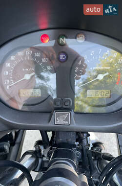 Мотоцикл Спорт-туризм Honda CBF 600N 2004 в 