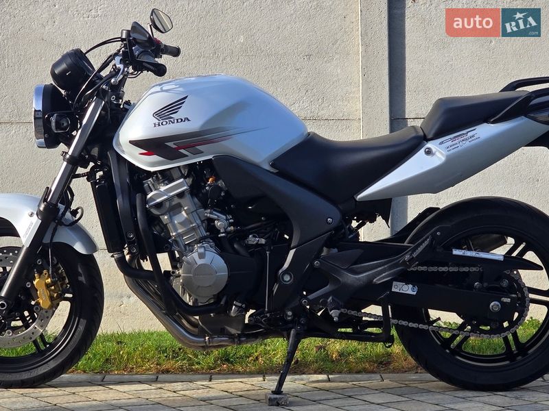 Мотоцикл Без обтекателей (Naked bike) Honda CBF 600NА 2010 в Ровно фото 40 Мотоцикл Без обтекателей (Naked bike) Honda CBF 600NА 2010 в Ровно