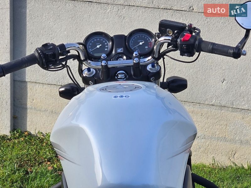 Мотоцикл Без обтекателей (Naked bike) Honda CBF 600NА 2010 в Ровно фото 9 Мотоцикл Без обтекателей (Naked bike) Honda CBF 600NА 2010 в Ровно