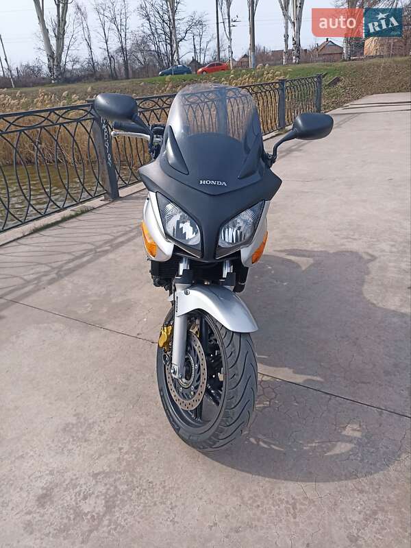 Honda CBF 600SA 2008