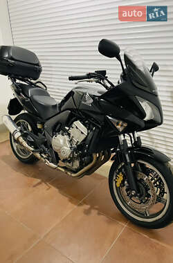 Мотоцикл Спорт-туризм Honda CBF 600SA 2009 в 