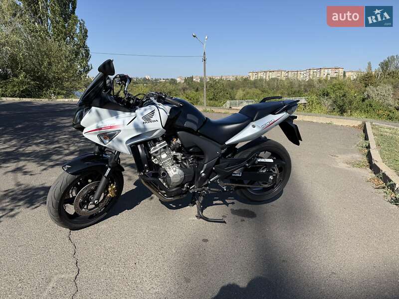 Мотоцикл Спорт-туризм Honda CBF 600SA 2010 в Кривому Розі фото 2 Мотоцикл Спорт-туризм Honda CBF 600SA 2010 в Кривому Розі
