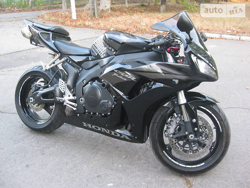 Спортбайк Honda CBR 1000F 2008 в Звенигородке