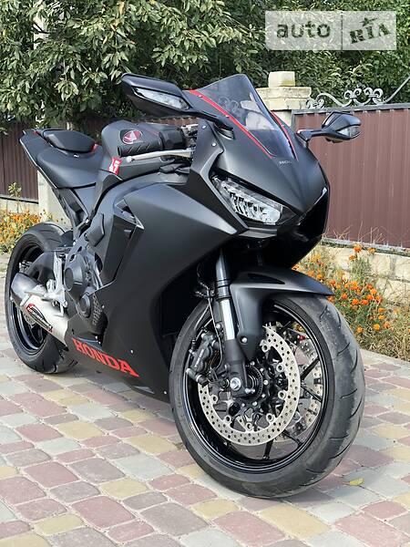 Мотоцикл Супермото (Motard) Honda CBR 1000F 2017 в Тернополі