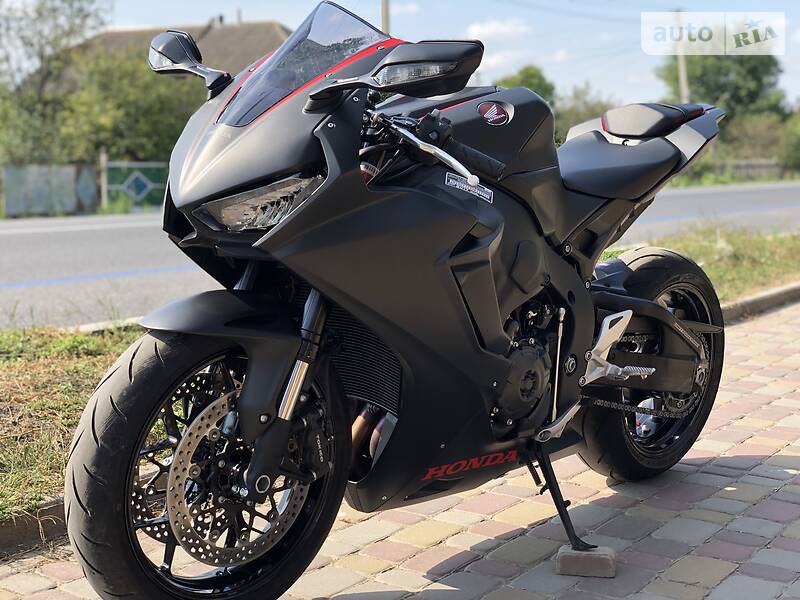 Мотоцикл Супермото (Motard) Honda CBR 1000F 2017 в Тернополі