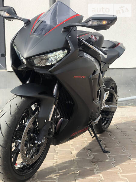 Мотоцикл Супермото (Motard) Honda CBR 1000F 2017 в Тернополі