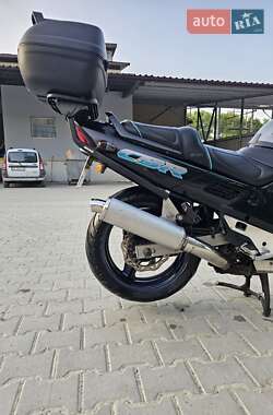 Мотоцикл Спорт-туризм Honda CBR 1000F 1993 в 
