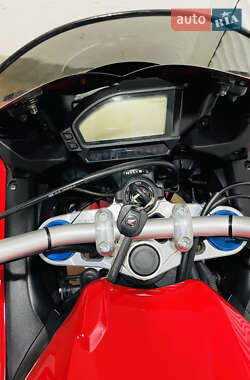 Спортбайк Honda CBR 1000RR 2012 в 